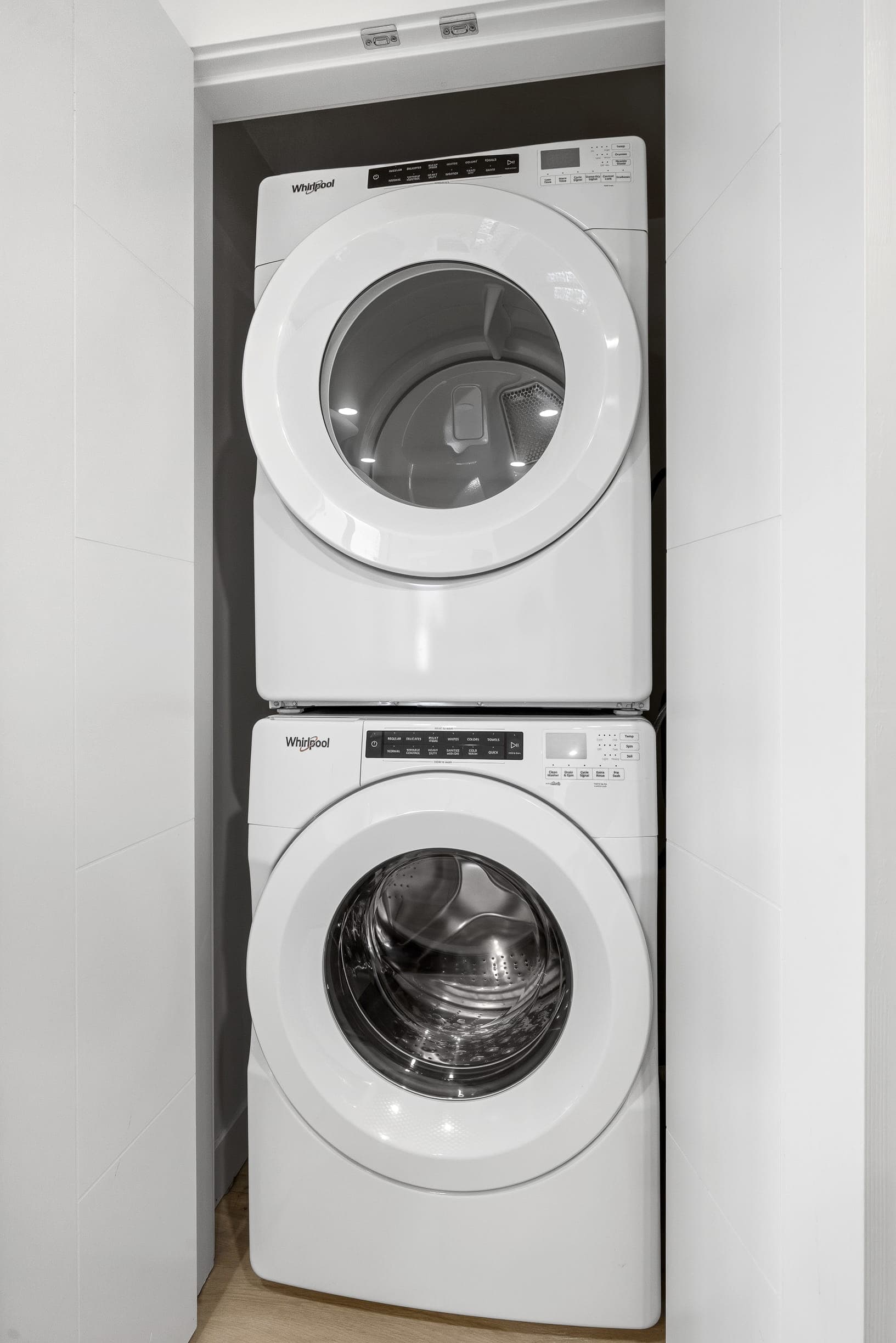 In-suite washer and dryer
